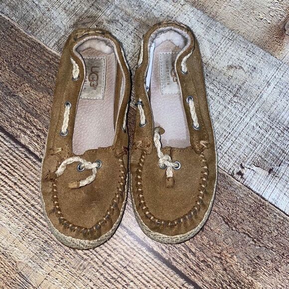 Ugg K Ariana Boat Shoe - Picture 1 of 10